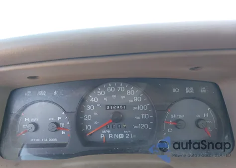 2005 Mercury Grand Marquis Gs из США, поврежденный, VIN 2MEFM74W55X639469